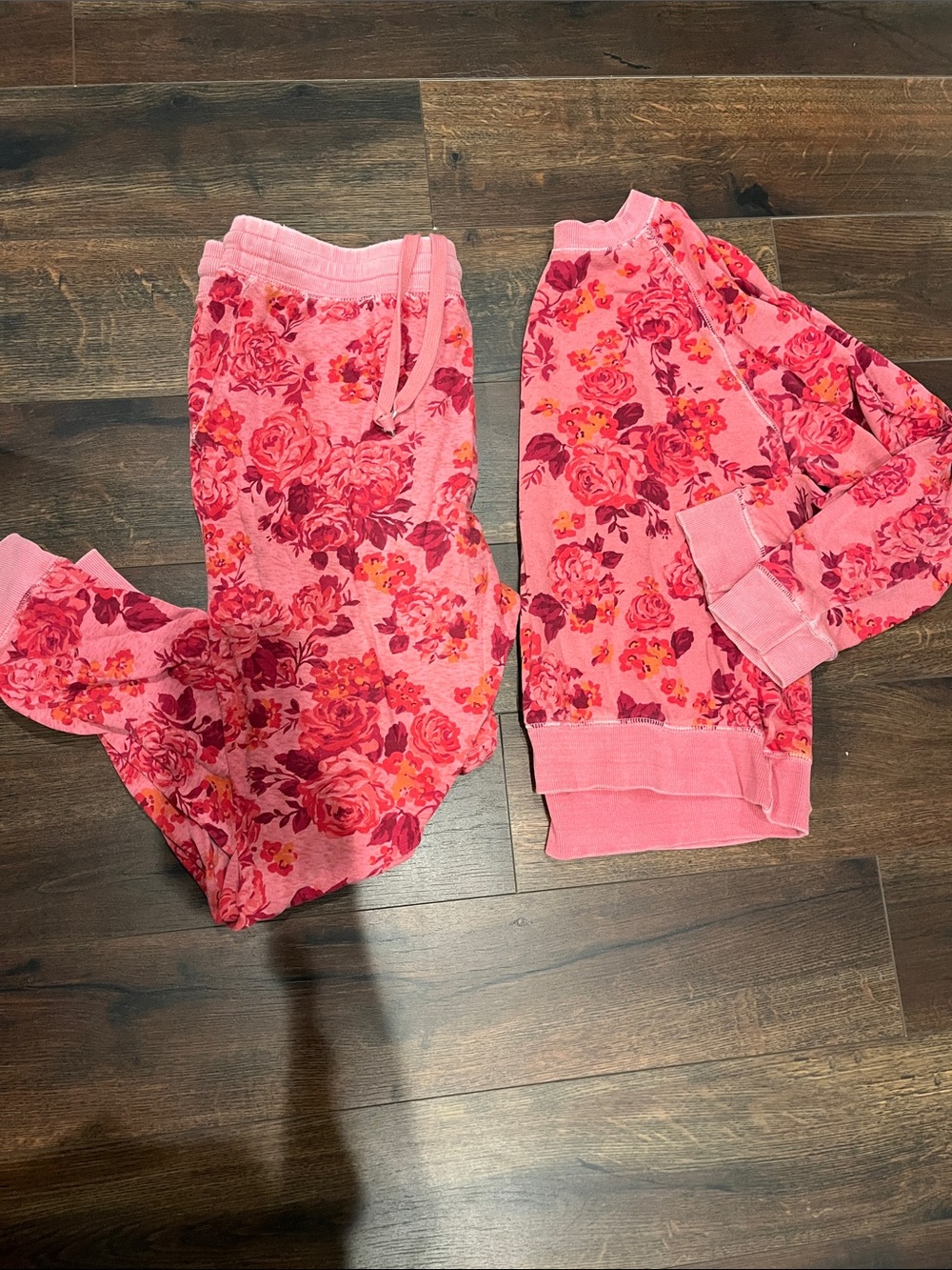 Old Navy Pink Autumn Floral Jogger Set (M top, L pants)